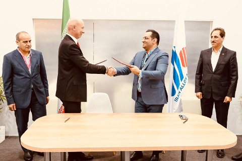 گشودن مسیرهای تازه تجاری در شرایط محدودیت‌های داخلی و خارجی